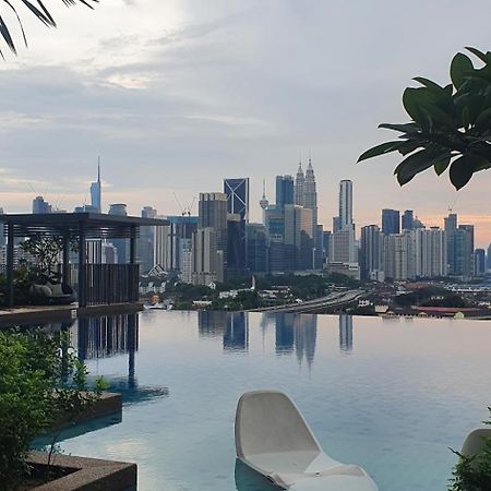 Studio Near Klcc And Lrt With Superb View Kuala Lumpur Zewnętrze zdjęcie