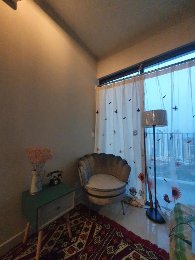 Studio Near Klcc And Lrt With Superb View Kuala Lumpur Zewnętrze zdjęcie