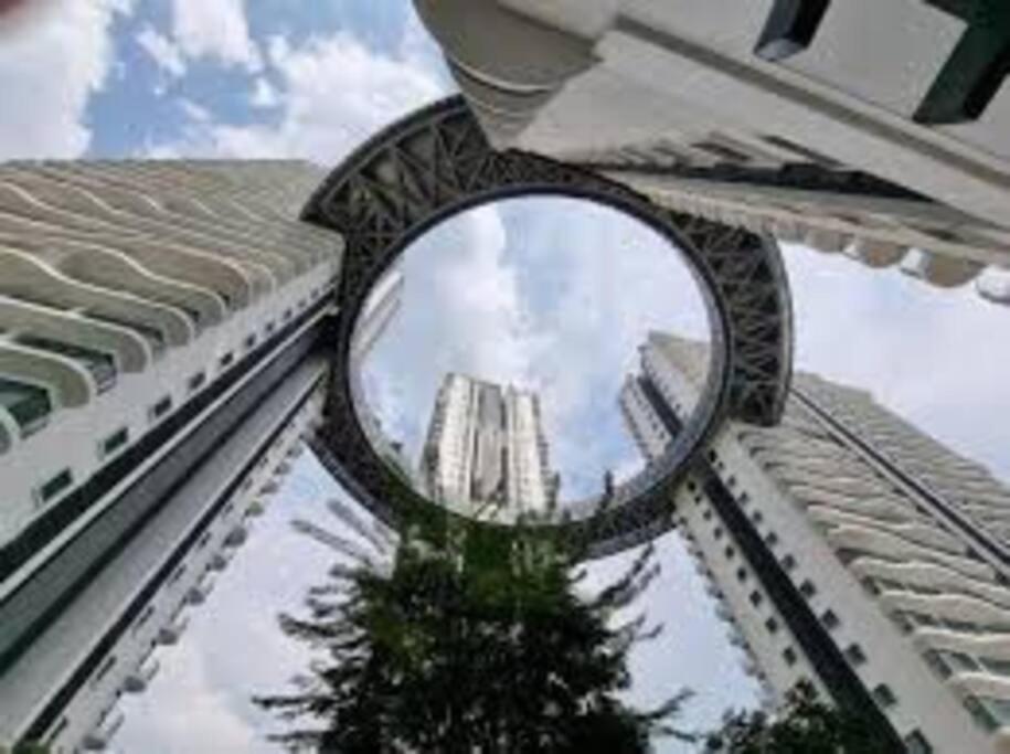 Studio Near Klcc And Lrt With Superb View Kuala Lumpur Zewnętrze zdjęcie